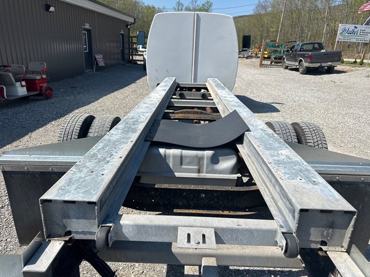 2011-ford-e450-image-6