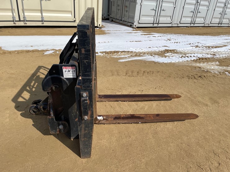 #7553-•-jlg-g5-telehandler-mast-and-forks-image-11