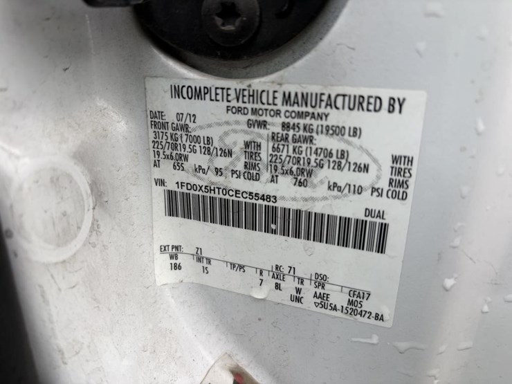 2012-ford-f550-image-22