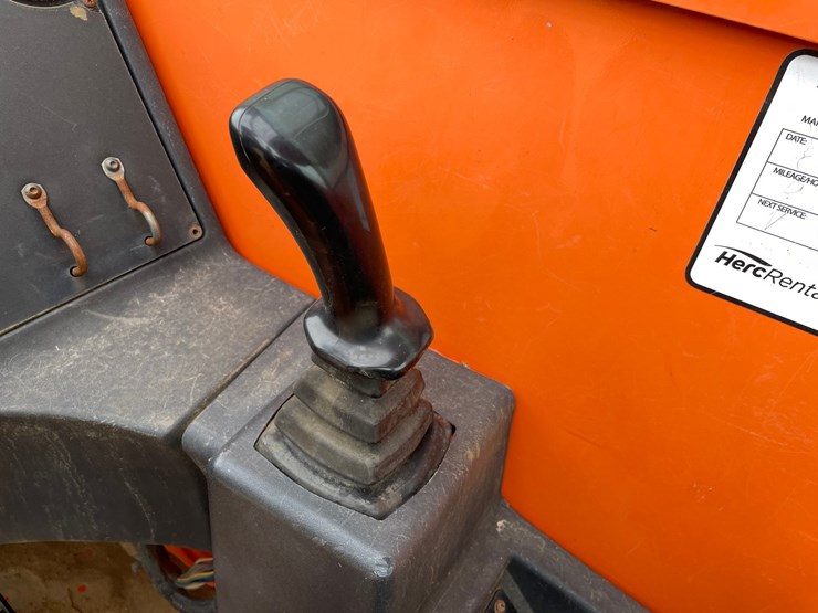 2014-jlg-g9-43a-image-64