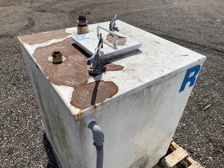 #3346-•-(2)-jacket-polyurethane-tanks-image-5