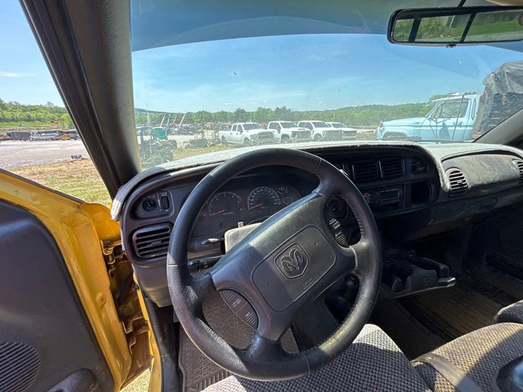 2000-dodge-ram-1500-image-12