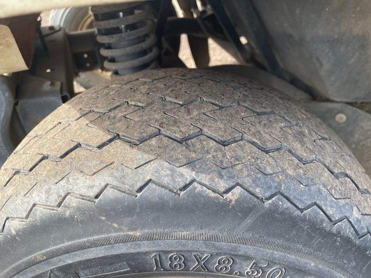 #2347-•-2004-yamaha-g22a-gas-golf-cart-image-11