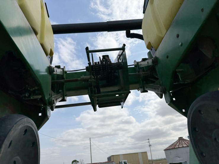 john-deere-1720-image-57