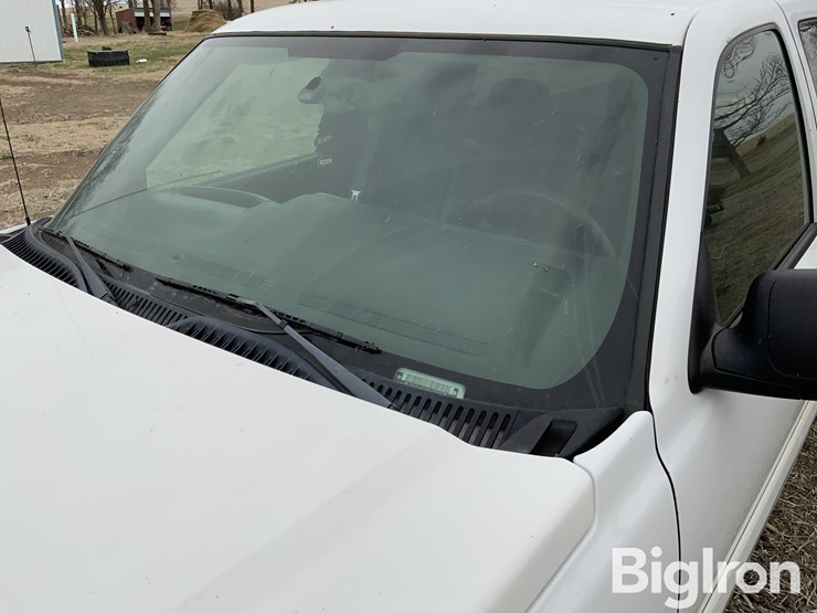 2004-chevrolet-silverado-1500-image-9