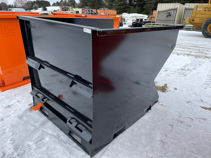 #2006-•-2-yard-skid-steer-mount-trash-hopper-image-5
