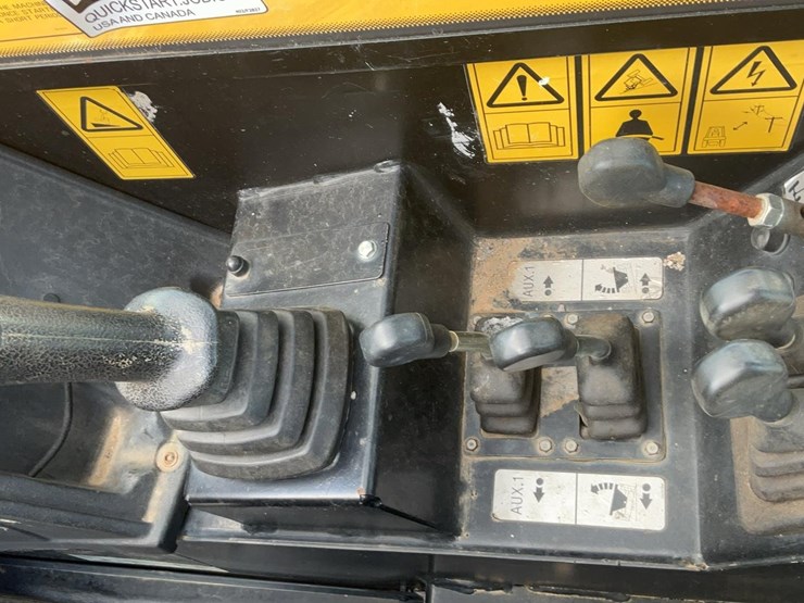 2022-jcb-510-56-image-16