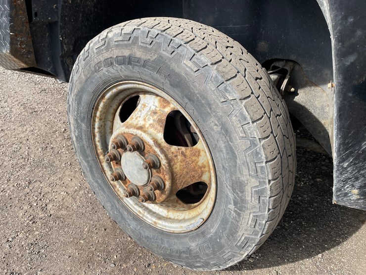 2008-gmc-3500hd-image-10