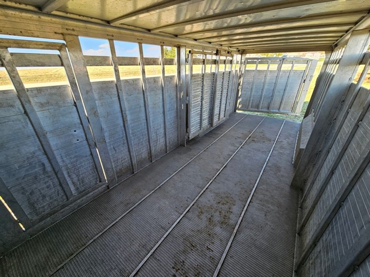 #522-•-2021-travelong-ls-mt-livestock-trailer-image-38