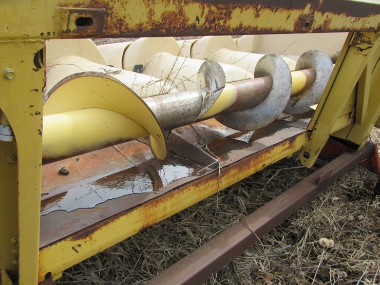 new-holland-996-image-5