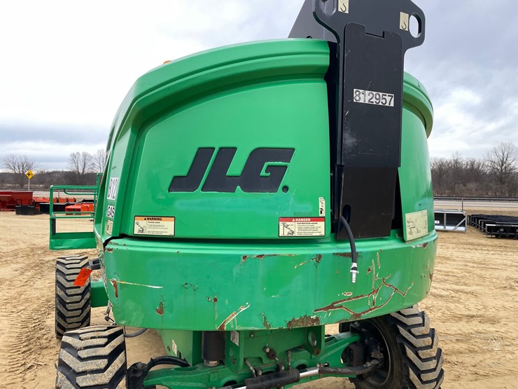 2016-jlg-400s-image-16