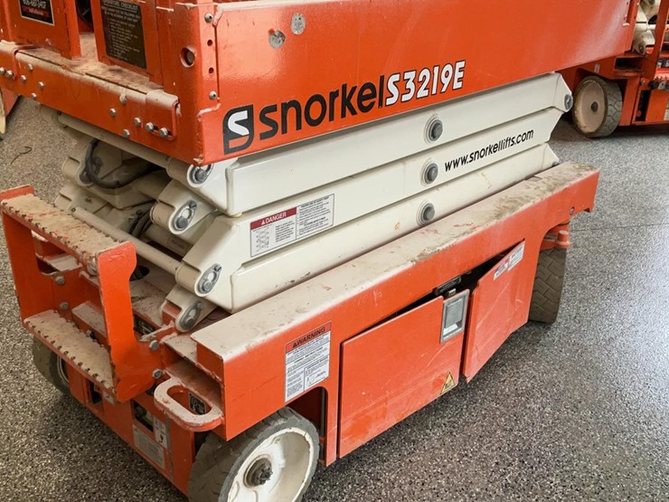 #433-•-2023-snorkel-19'-scissor-lift-image-15