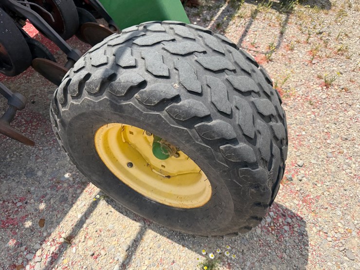 john-deere-1590-image-6