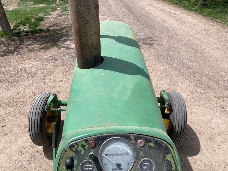 john-deere-3010-image-19
