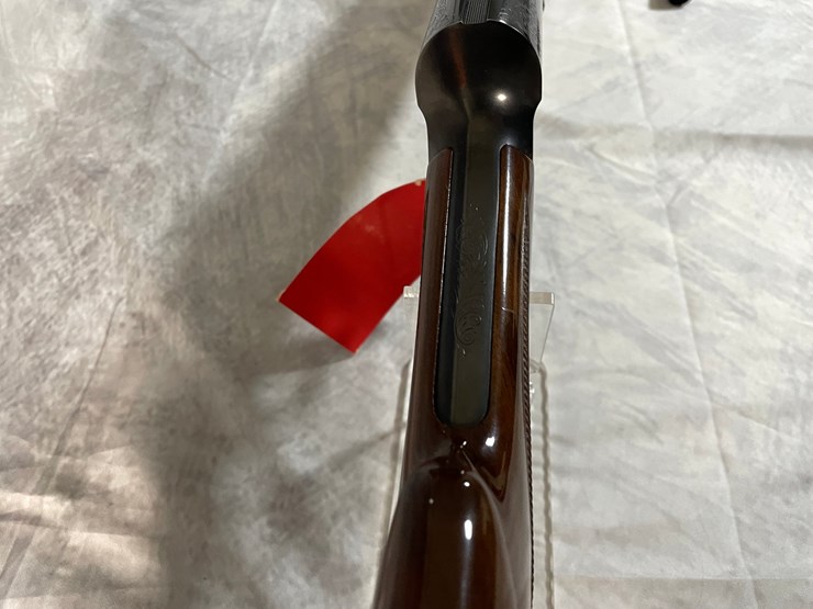 #3760-•-browning-auto-5-12-gauge-semi-auto-shotgun,-sn:-01060nu211-(arcadia,-wi)-image-11