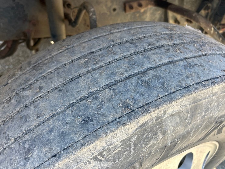 2005-massey-ferguson-8-image-67