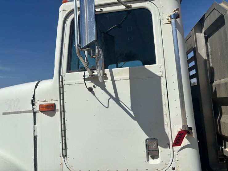 1994-international-9400-image-10