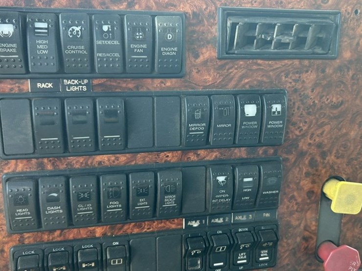 2006-western-star-4900-image-93