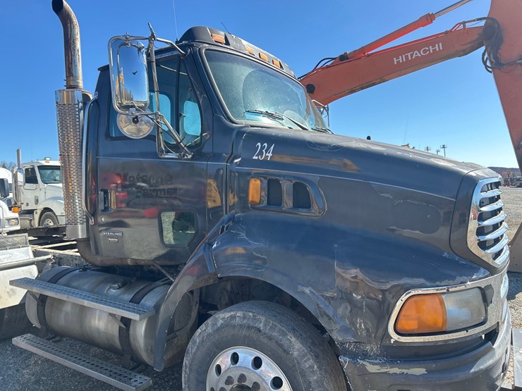 2005-massey-ferguson-8-image-12