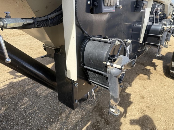 2007-bourgault-5710-image-61