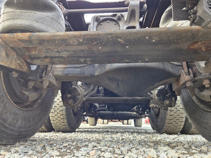 2007-massey-ferguson-8-image-33