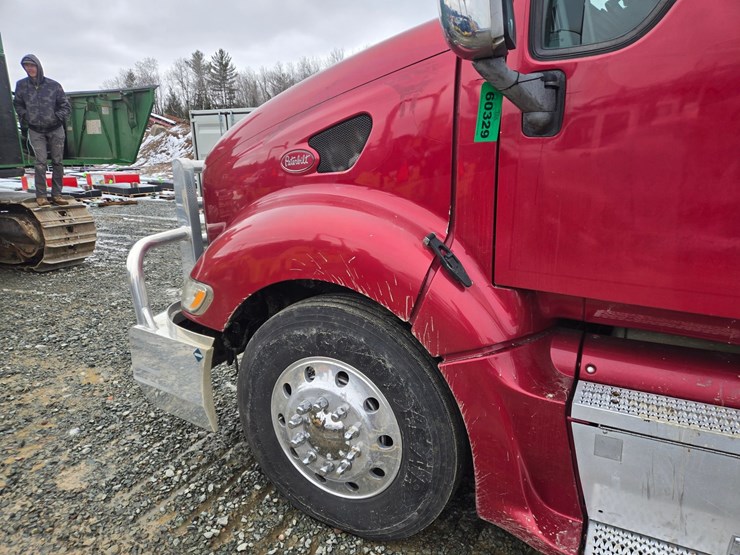 2007-peterbilt-387-image-15