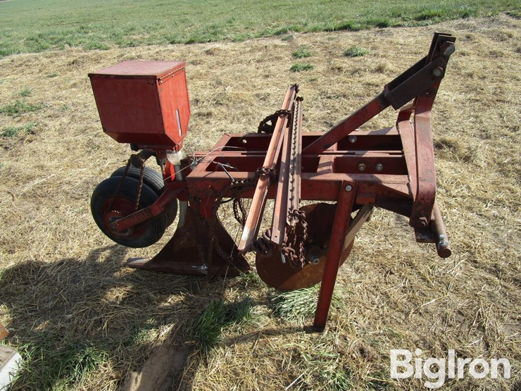 1-row-gopher-getter-image-4