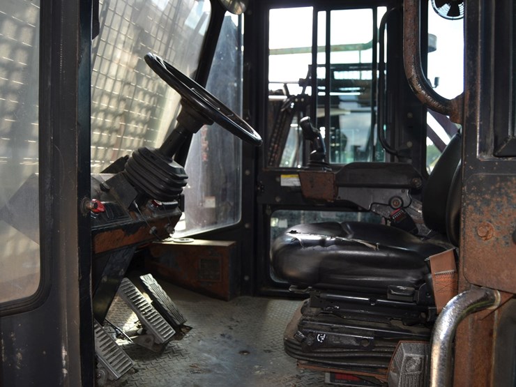 taylor-model-txh360l-dual-wheel-forklift-w/-side-shift-w/-fork-positioner-w/-cummins-engine-w/-enclosed-cab-sn#smk39312--44,863--hours-image-6