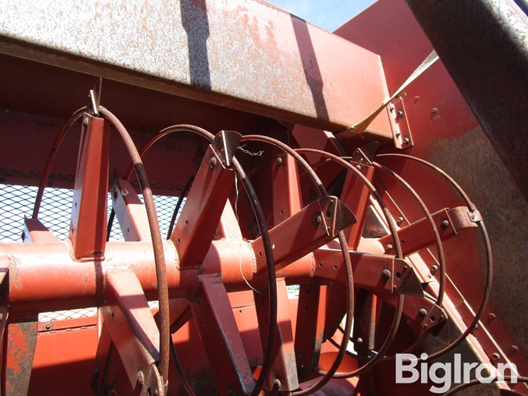 hesston-sp10-image-17