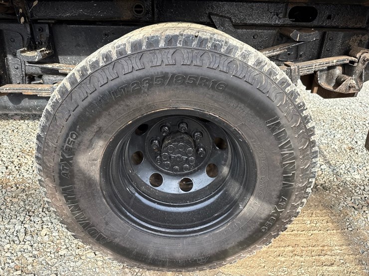 2005-chevrolet-3500-image-40