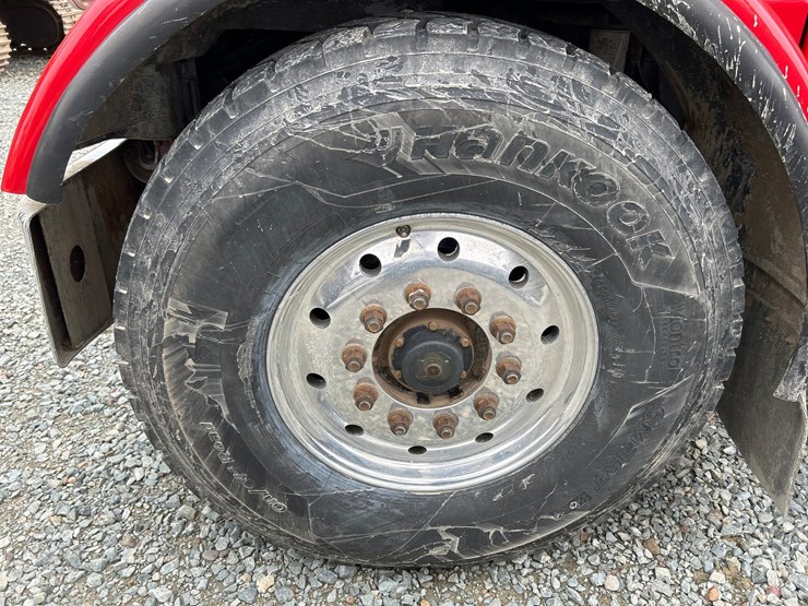 2005-peterbilt-357-image-88