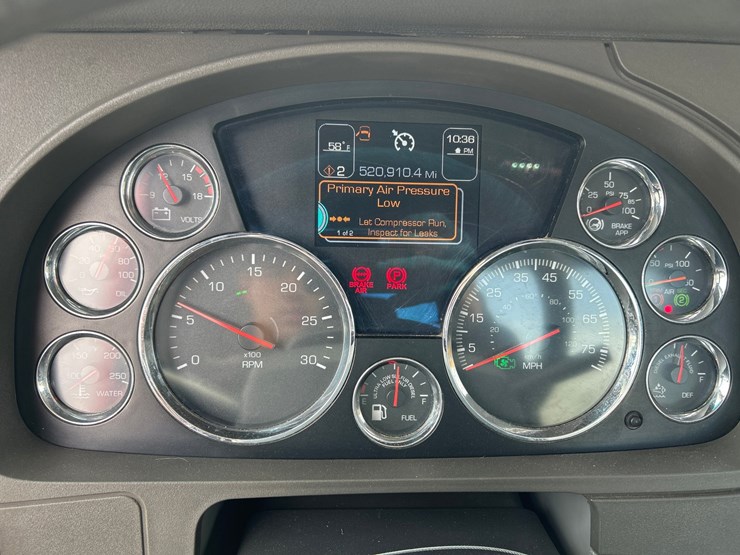 2015-kenworth-t680-image-69