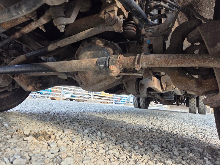 2018-ford-f550-xl-image-52