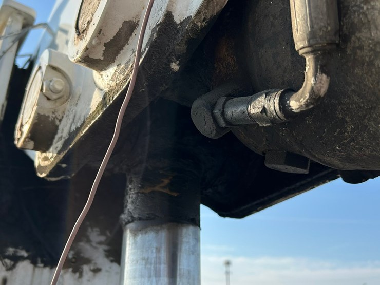 peterbilt-365-image-55