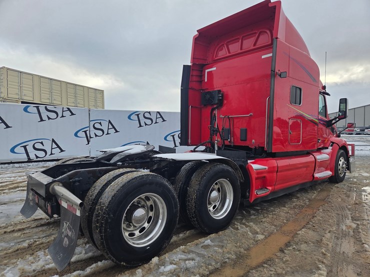 peterbilt-579-image-5