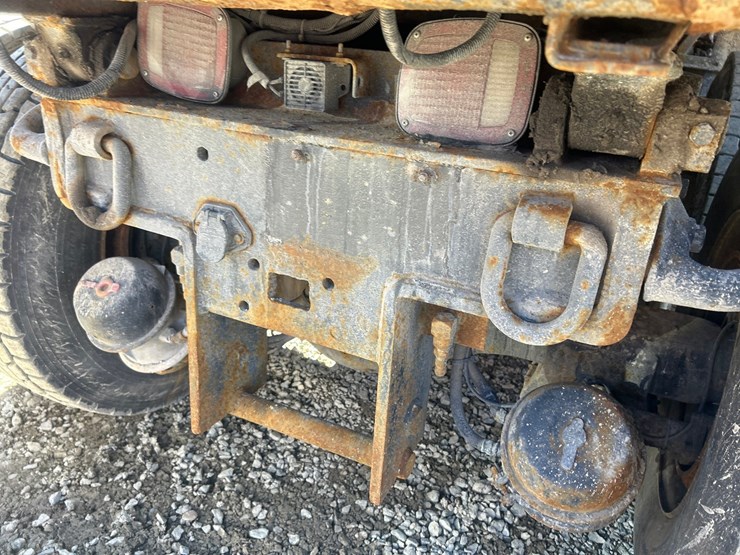 2006-international-7400-image-25