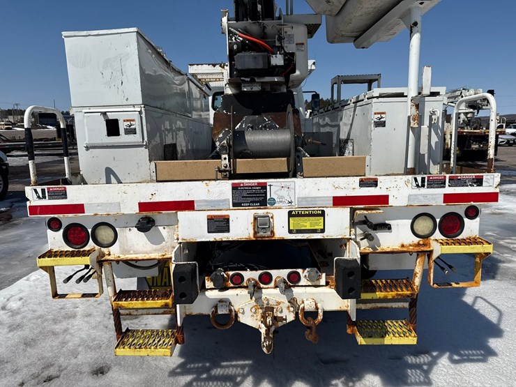 #1070-•-2012-freightliner-boom/crane-truck-image-25