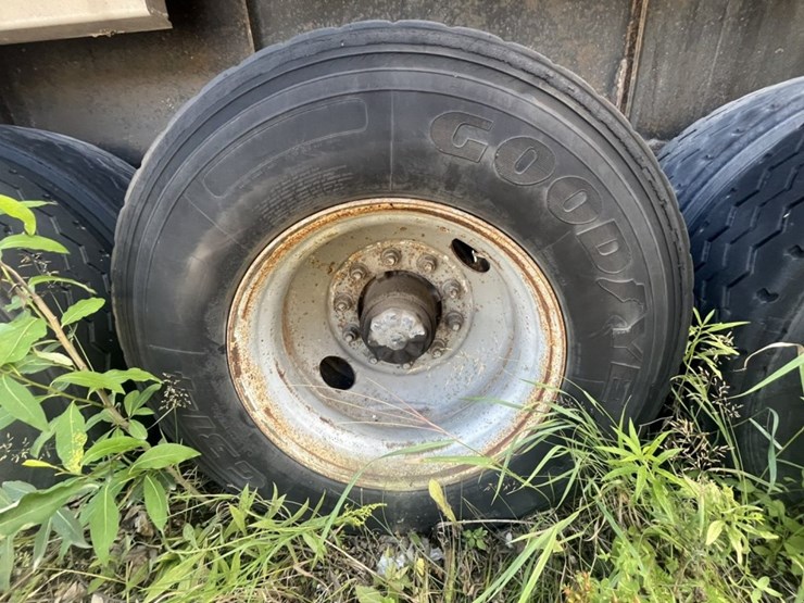 1996-fruehauf-train-image-72