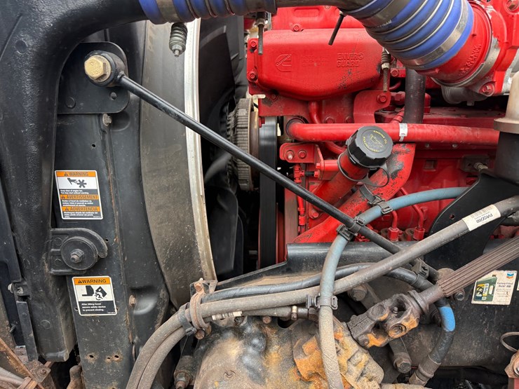 2020-kenworth-t800-image-17