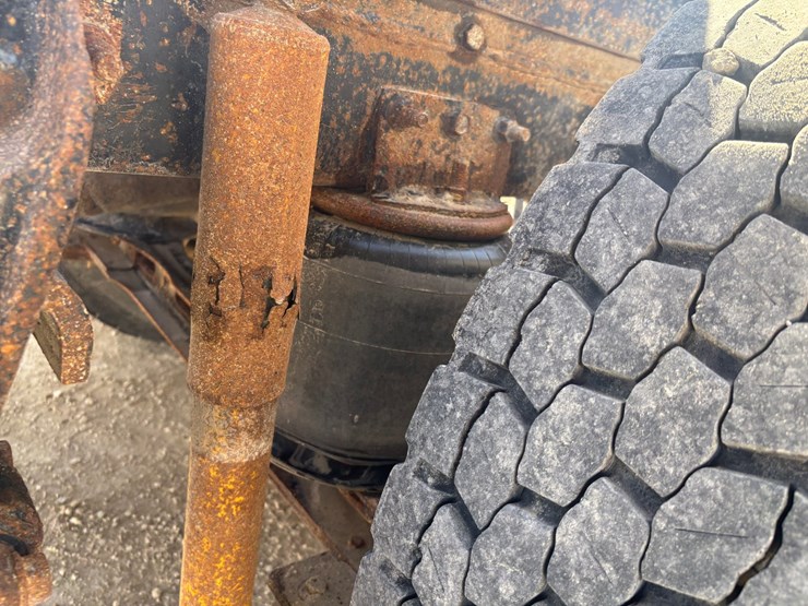 1994-international-9400-image-83