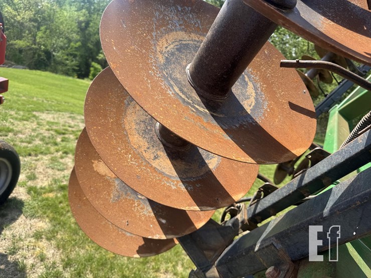 john-deere-630-image-5