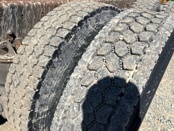 1994-massey-ferguson-8-image-86