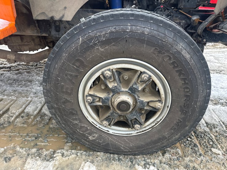 1997-massey-ferguson-8-image-63