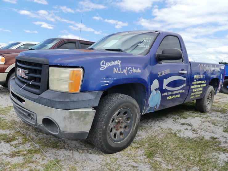 2011-gmc-1500-image-1