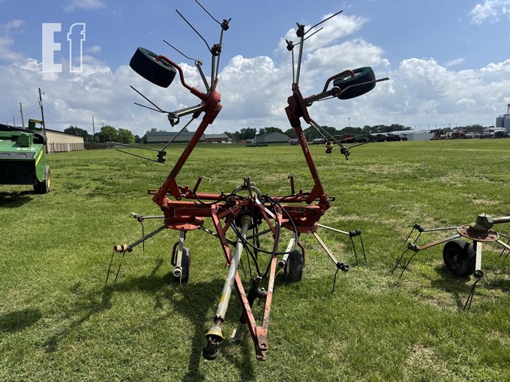 hesston-3717-image-1