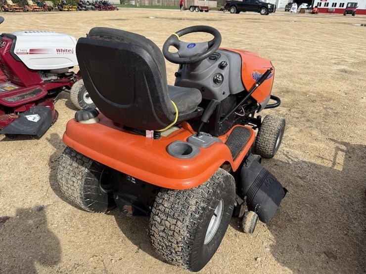 husqvarna-yth1542-image-4