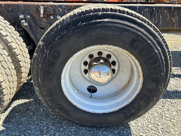 1994-massey-ferguson-8-image-81