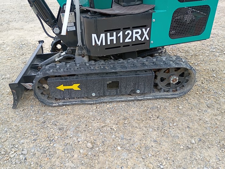 #24179-•-2025-agt-mh12rx-mini-excavator-image-10