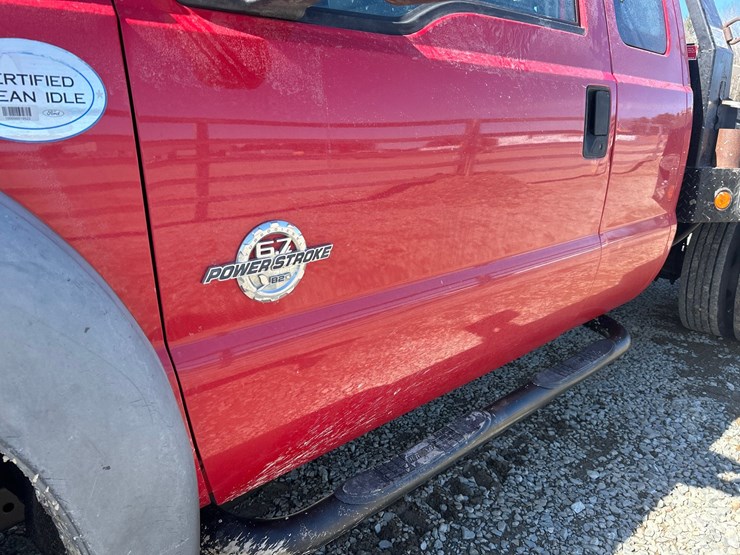 2011-ford-f550-image-15