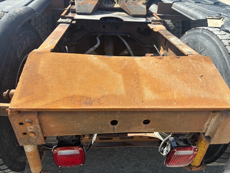 1994-international-9400-image-73